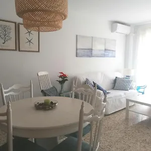 Piso Familiar Con Piscina Y Aparcamiento En Apartamento